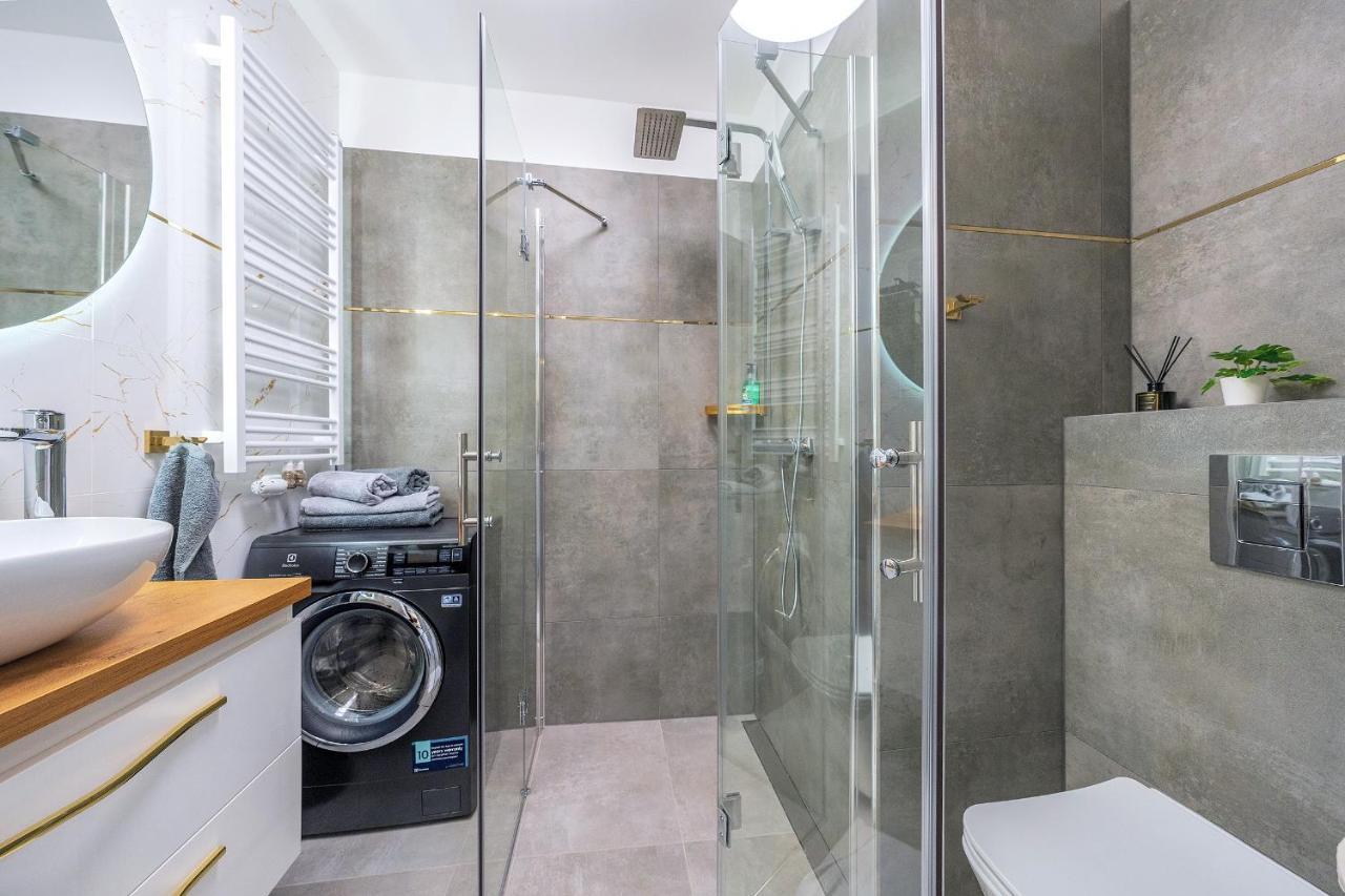 Glow Apartments, Letnica - Apartamenty Przystan Siodme Niebo Гданьск Экстерьер фото